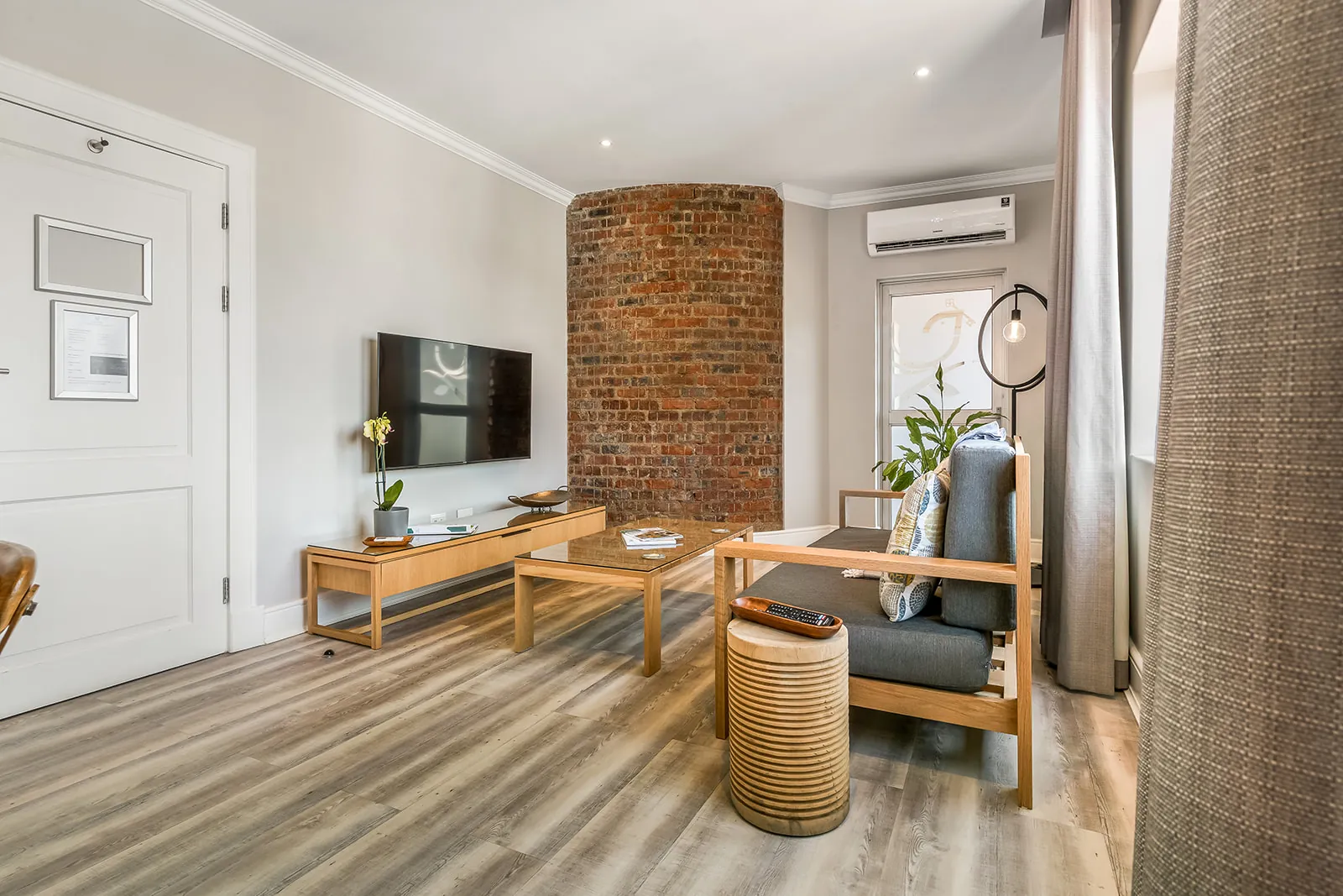 Executive Suite with Balcony — photo 2 | Studio Stay on Sixty6 boutique hotel & accommodation in Sandton